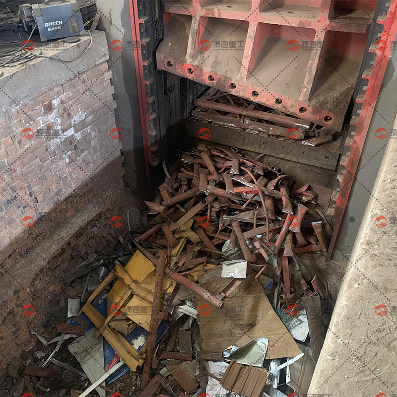 Production site of hydraulic steel shearing machine