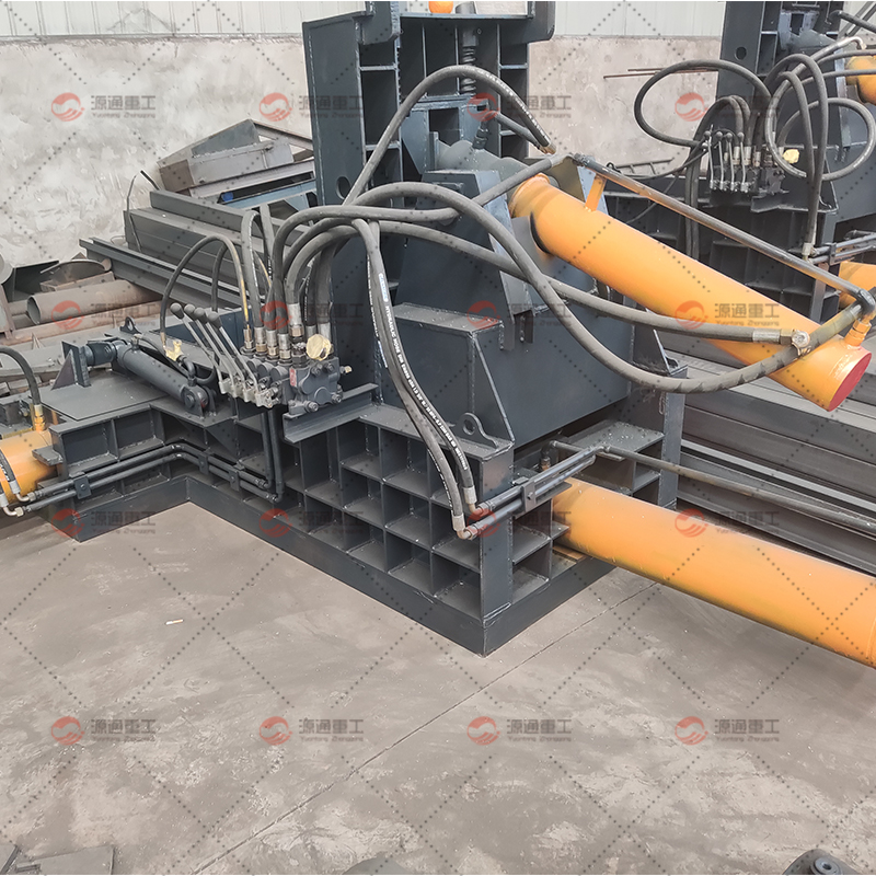 Metal baler