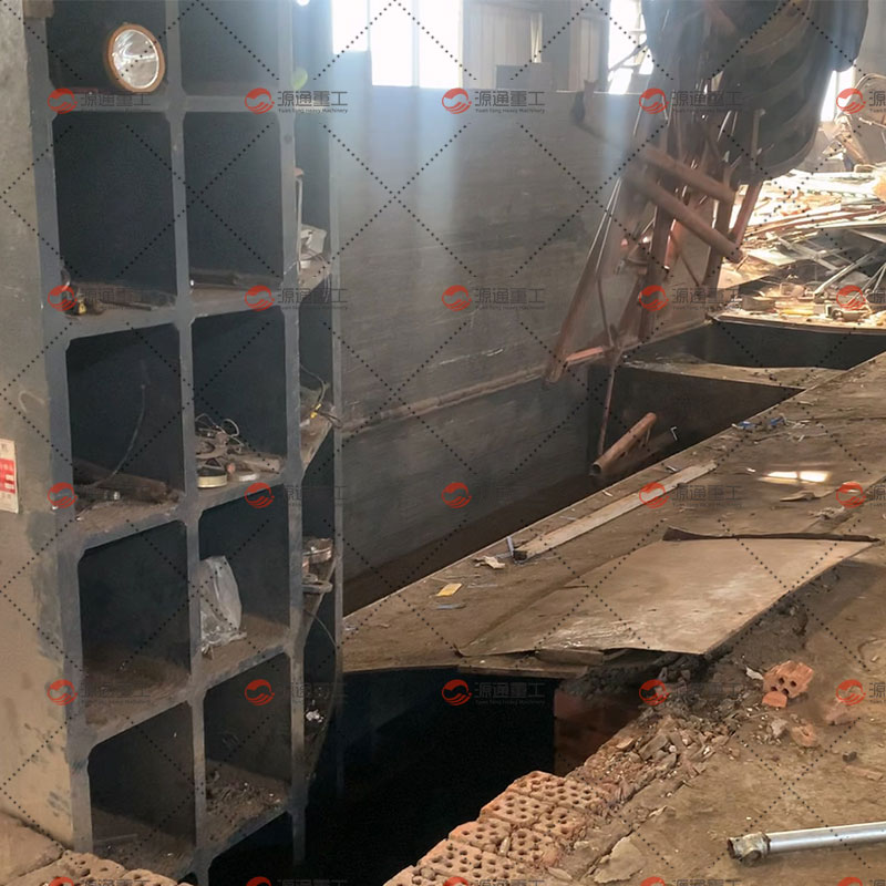 Production site of hydraulic steel shearing machine